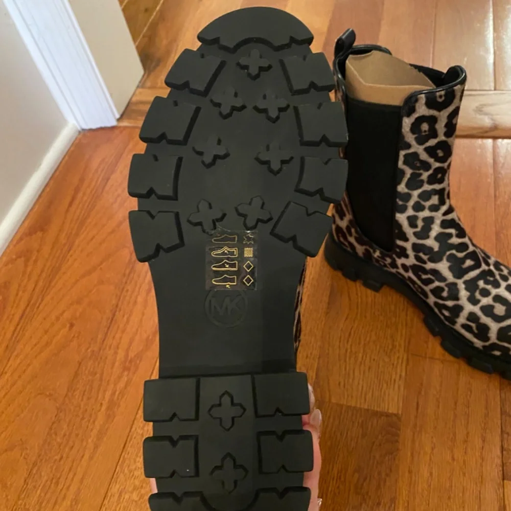 Leopard boots Michael Kors - Picture 2 of 3